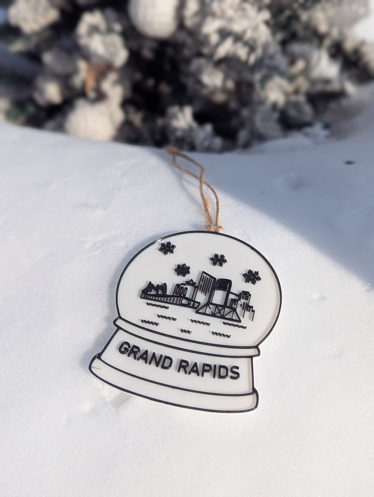 Grand Rapids Skyline Snow Globe Ornament – 3D Printed Keepsake